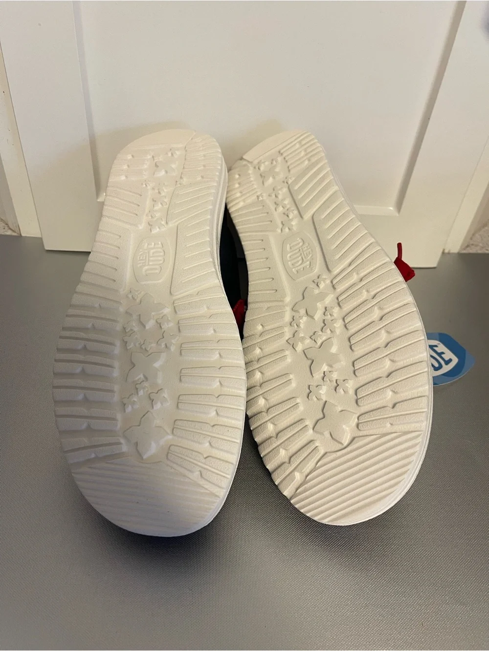 Men’s Hey Dude Wally Americana Slip On Shoes Navy White Blue Sz 8M NWB